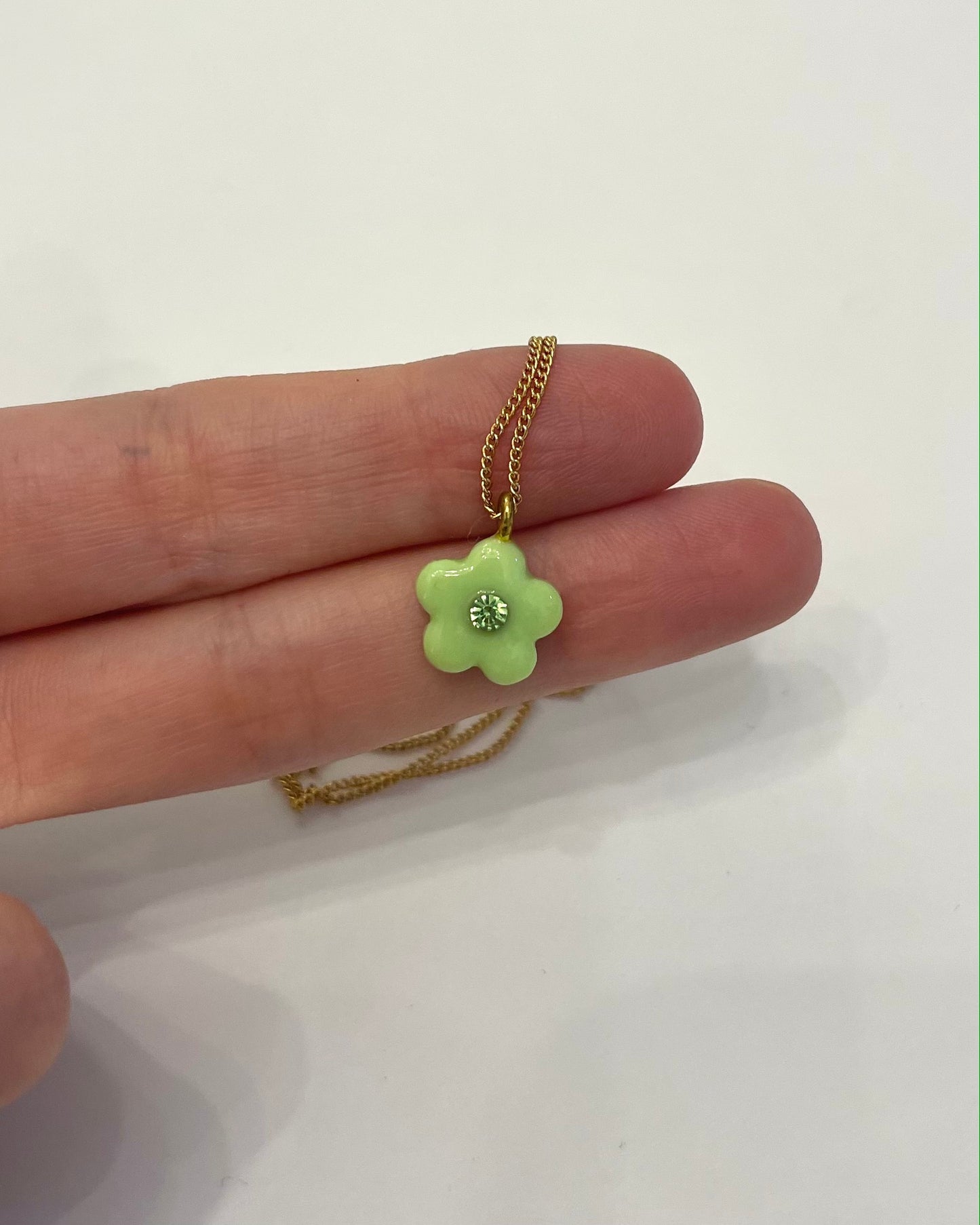 Light Lime Green Daisy Necklace