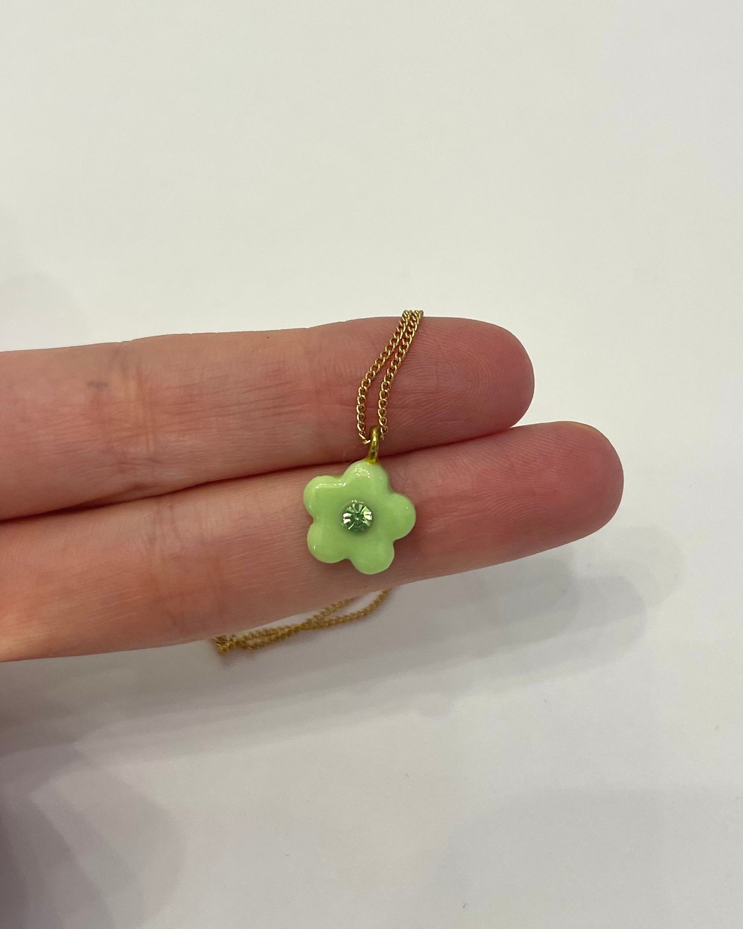 Light Lime Green Daisy Necklace